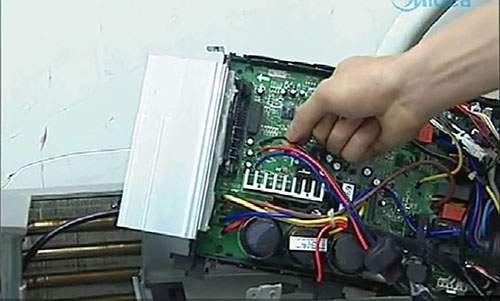 陈巴尔虎美的空调电话是多少